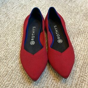 Dark red pointed Rothy’s size 9